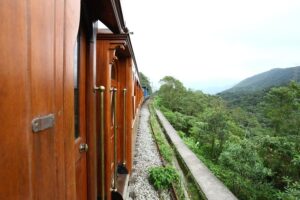 Ferrovia em SP  funciona desde o século 19