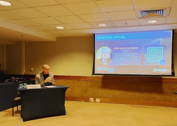 Aenfer participa de importante espaço de diálogo técnico e estratégico