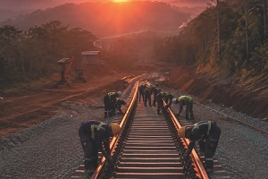 Europeus e chineses disputam construção de ferrovia até o RJ