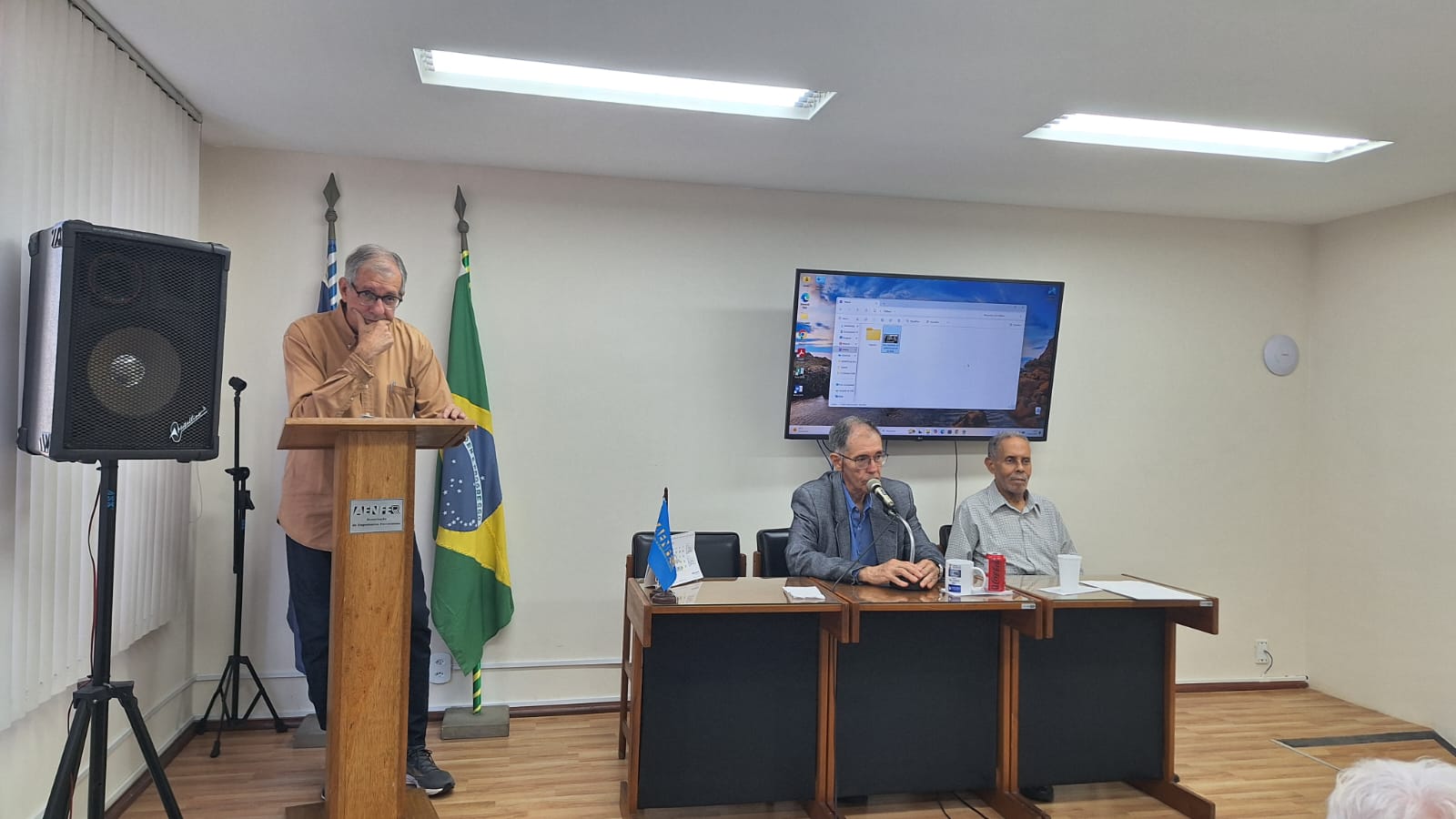 Engenheiro Carlos Sermam apresenta palestra sobre os túneis da Ferrovia do Aço